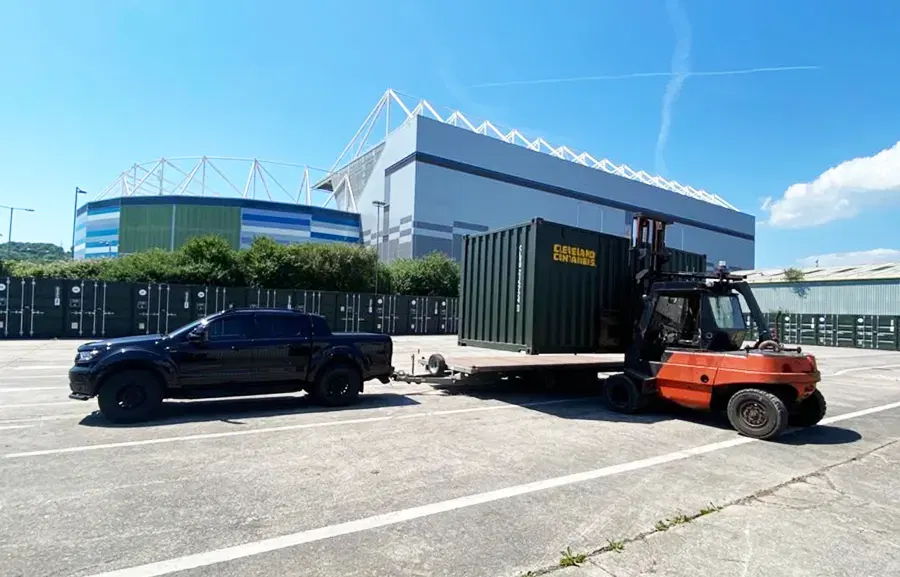 Mobile Self Storage — PinkStorage